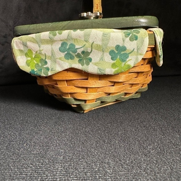 Longaberger St‎ Patricks lucky twist basket protector liner lid Shamrock knob - Picture 3 of 14